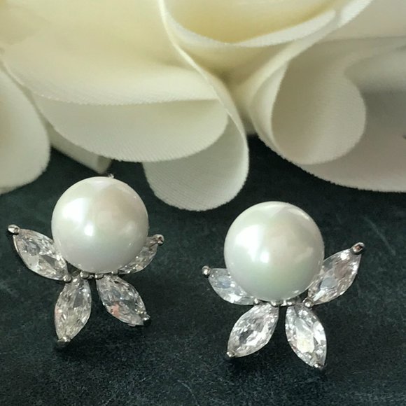 Shell Pearl Studs - NEW, Never Worn - Picture 4 of 4